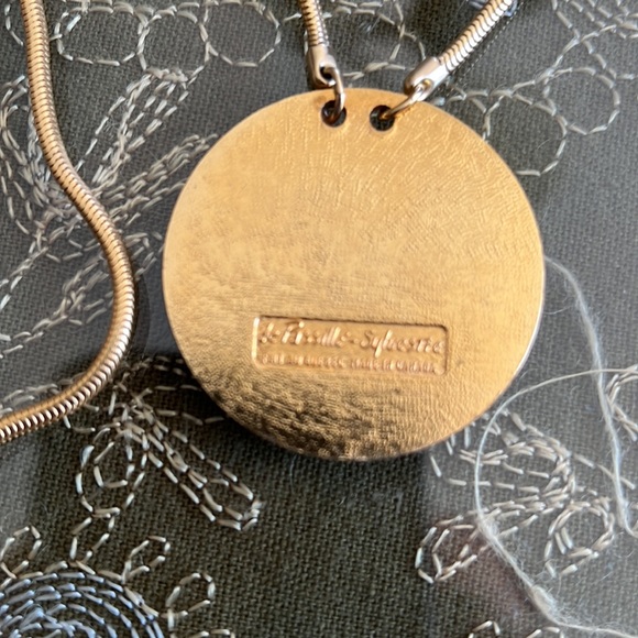 ❤️ De Passille-Sylvestre art enamel pendant, 16 inch chain, vintage, like new - Picture 7 of 12